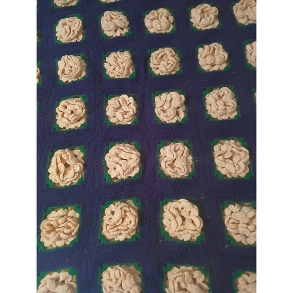 Vintage 3d Rose Granny Square  Handmade Crochet  Blanket Navy Pink 41x62 Cottage - Picture 2 of 5